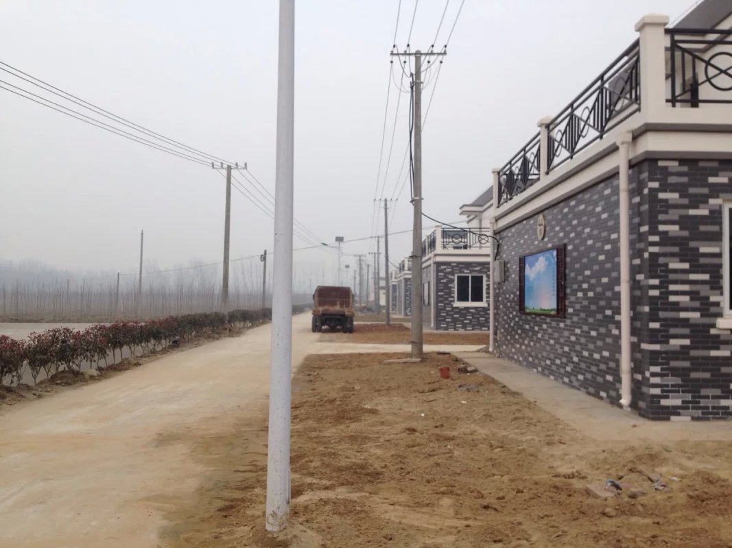  p>迎河镇李台中心村位于寿县西南部,淠河东岸,属沿淮淠洼地,海拔23米