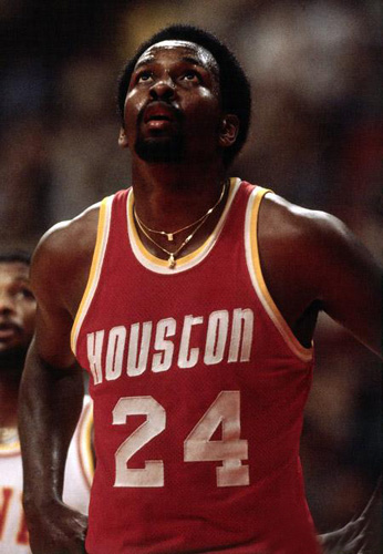  p>摩西·马龙(moses malone,1955年3月23日—2015年9月13日),出生于