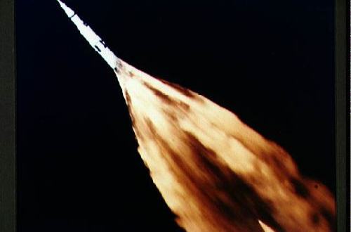 href="#" data-lemmaid="10994169">土星5号运载火箭 /a>的第二次飞行