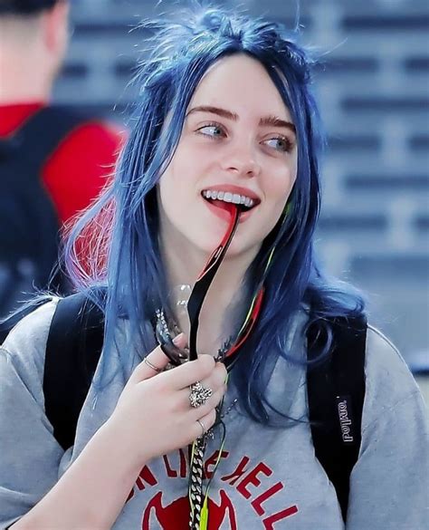  p>比莉·艾利什(billie eilish),2001年12月18日出生于美国加利福尼
