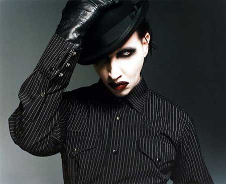 p>玛丽莲·曼森(marilyn manson),1969年1月5日出生于美国 a target=