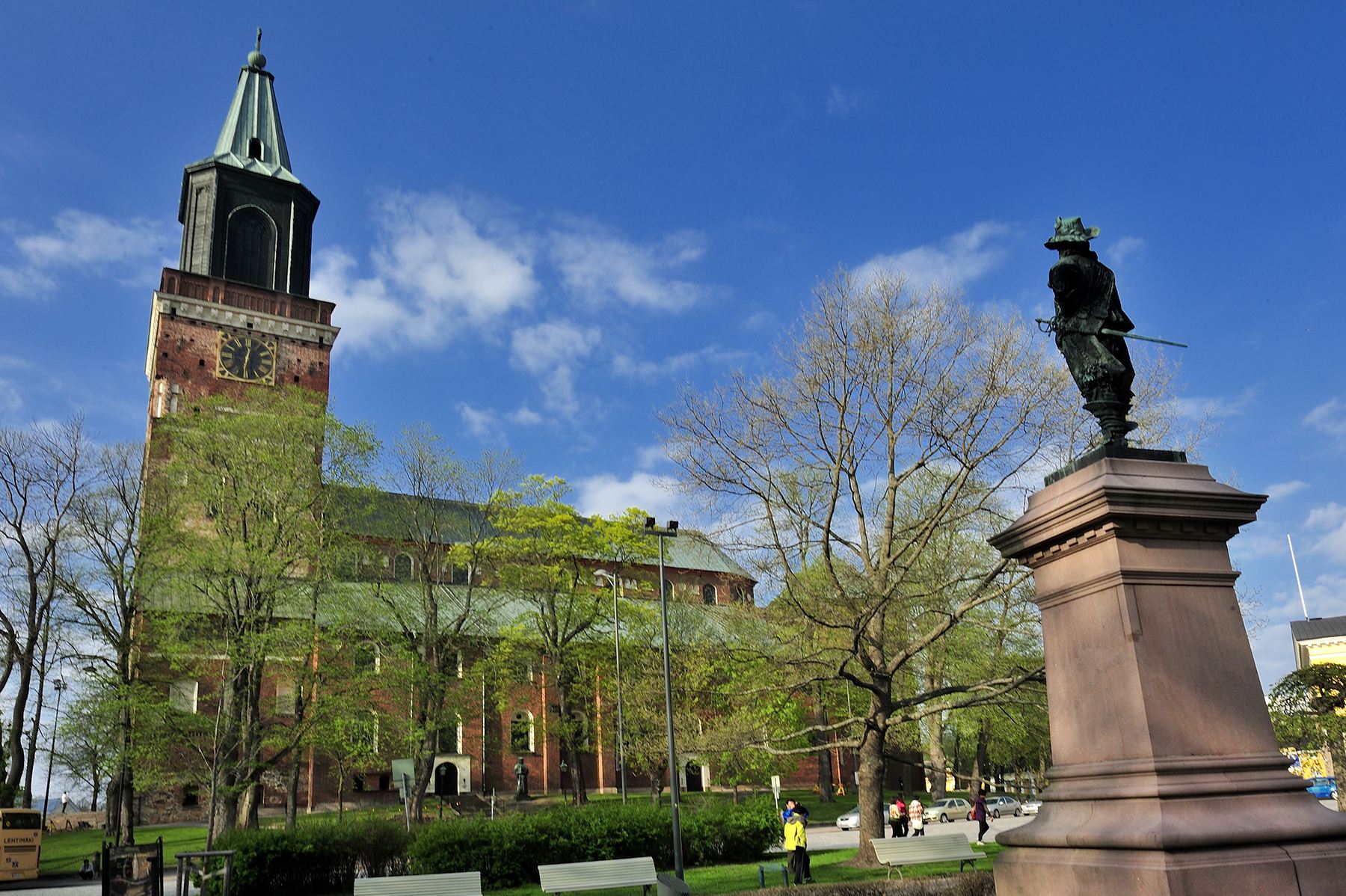  p>图尔库(turku),波里省省会(现为 a href="#" data-lemmaid="