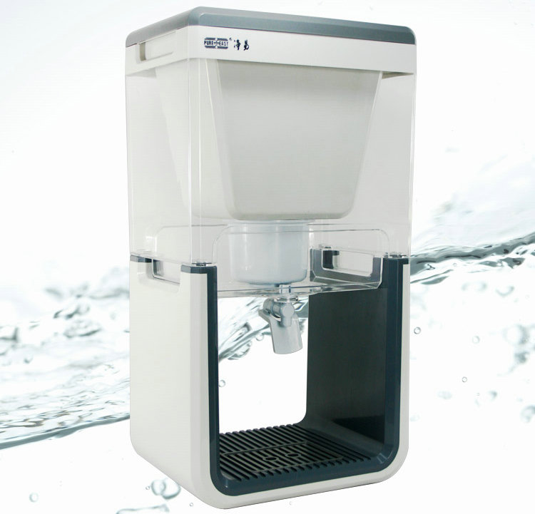  p>陶瓷净水器,主要是使用 a href="#" data-lemmaid="8739340">陶瓷