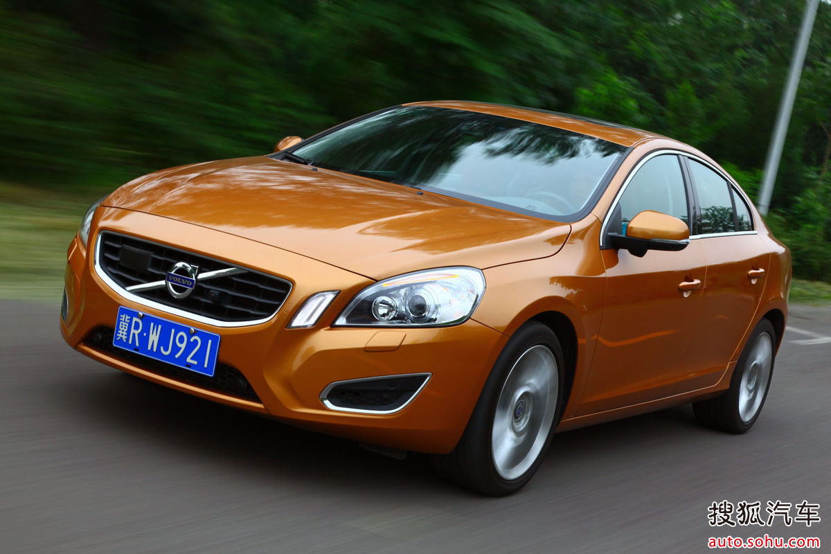 也是沃尔沃第一款在全球范围内均不提供柴油动力的车型