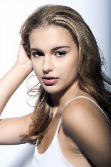 data-id="gn56emiqwl">艾希莉·杰梅因(ashley jermaine)是一个模特