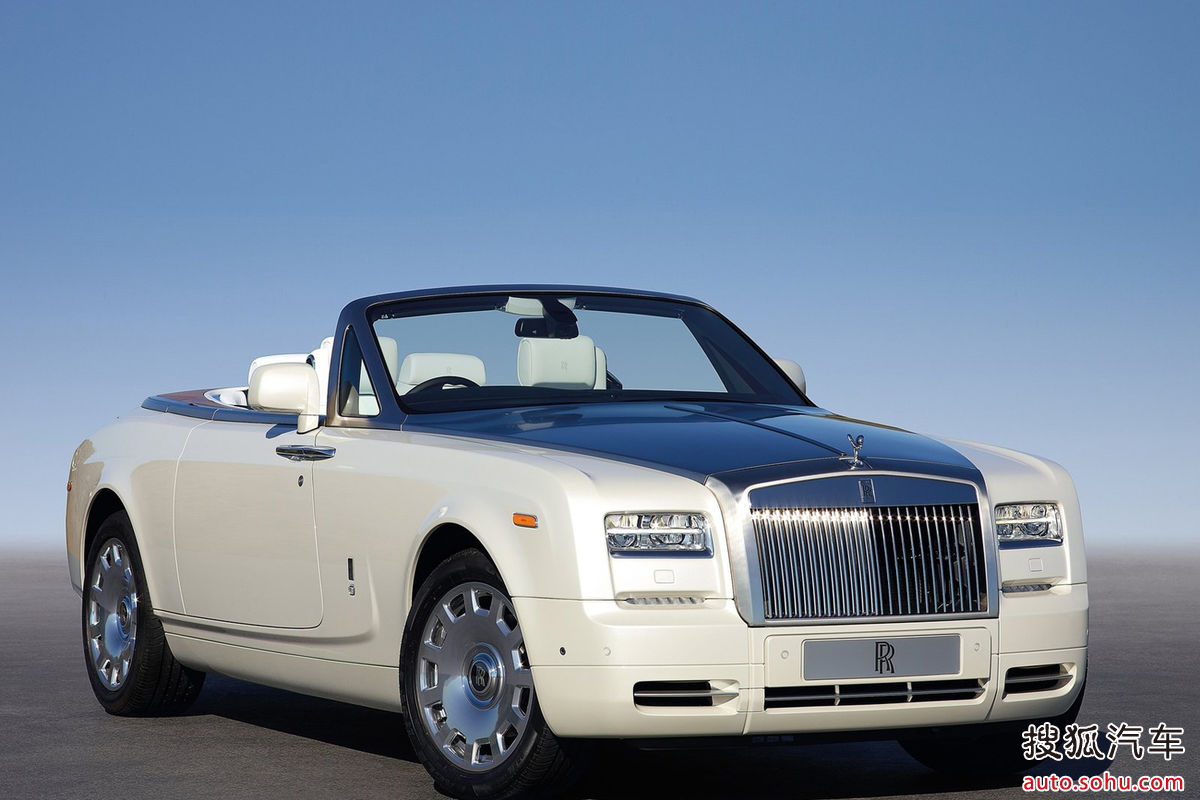 ="2k8zsjeux1c">幻影系列(phantom family)是劳斯莱斯汽车的旗舰产品
