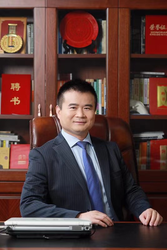 李伟民,汉族, a target="_blank" href="/item/北京市伟博律师事务所