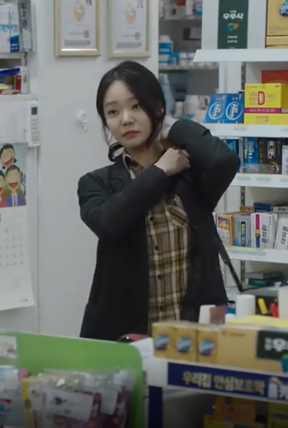  p data-id="t6fb8chmskbc">李艺瑟,女,韩国2019年韩志旼,丁海寅主演 