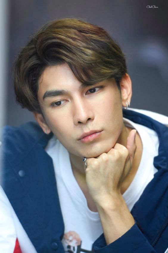 ctrid="syjiuesb2asm">23 /sup>,1991年2月21日出生于泰国暖武里府