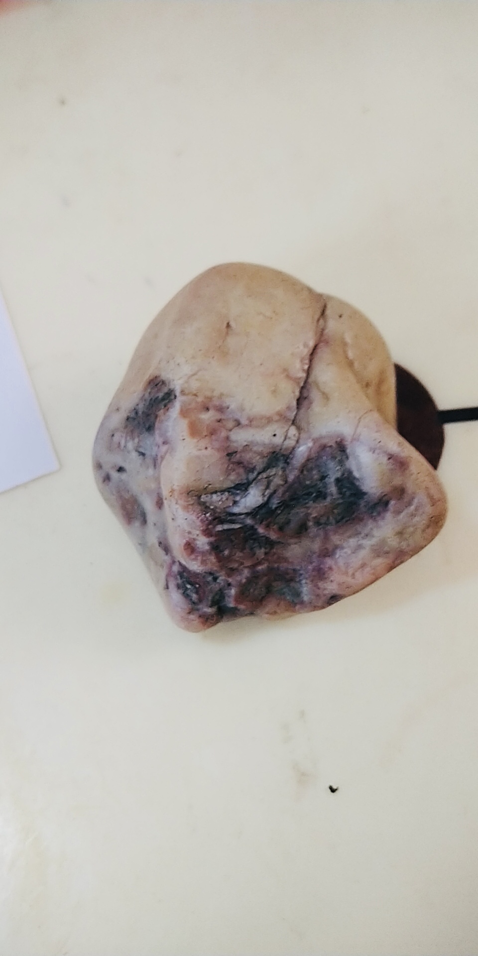  p data-id="go0nsmrrs2">肉石,也称肉形石,顾名思义就是外观像肉的