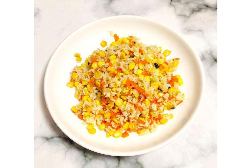 胡萝卜玉米炒饭