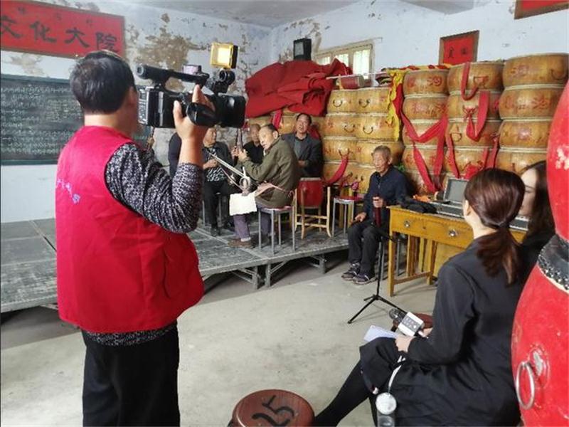  p data-id="gnhf9xhtvs">穆沟村位于河南省荥阳市高山镇西北,因宋朝