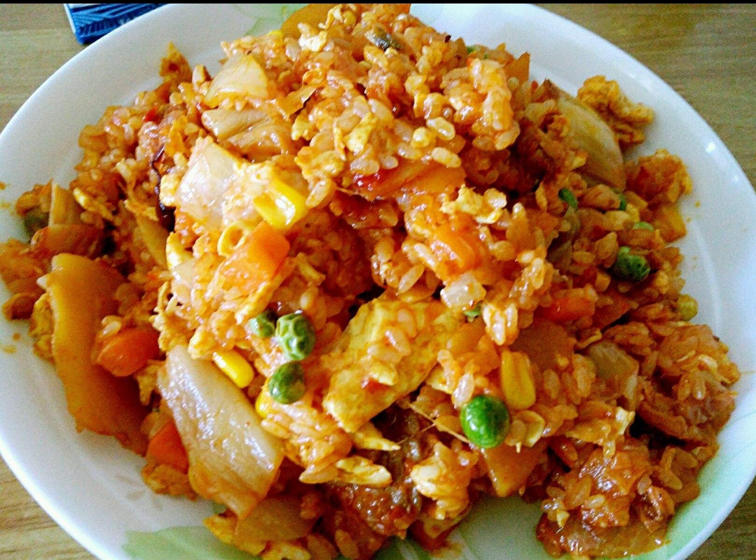 五花肉辣白菜炒饭