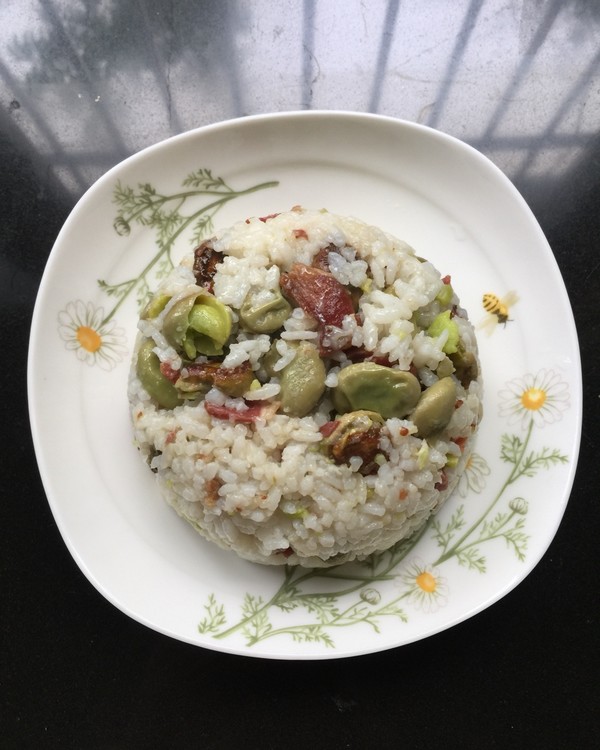 咸肉蚕豆焖饭