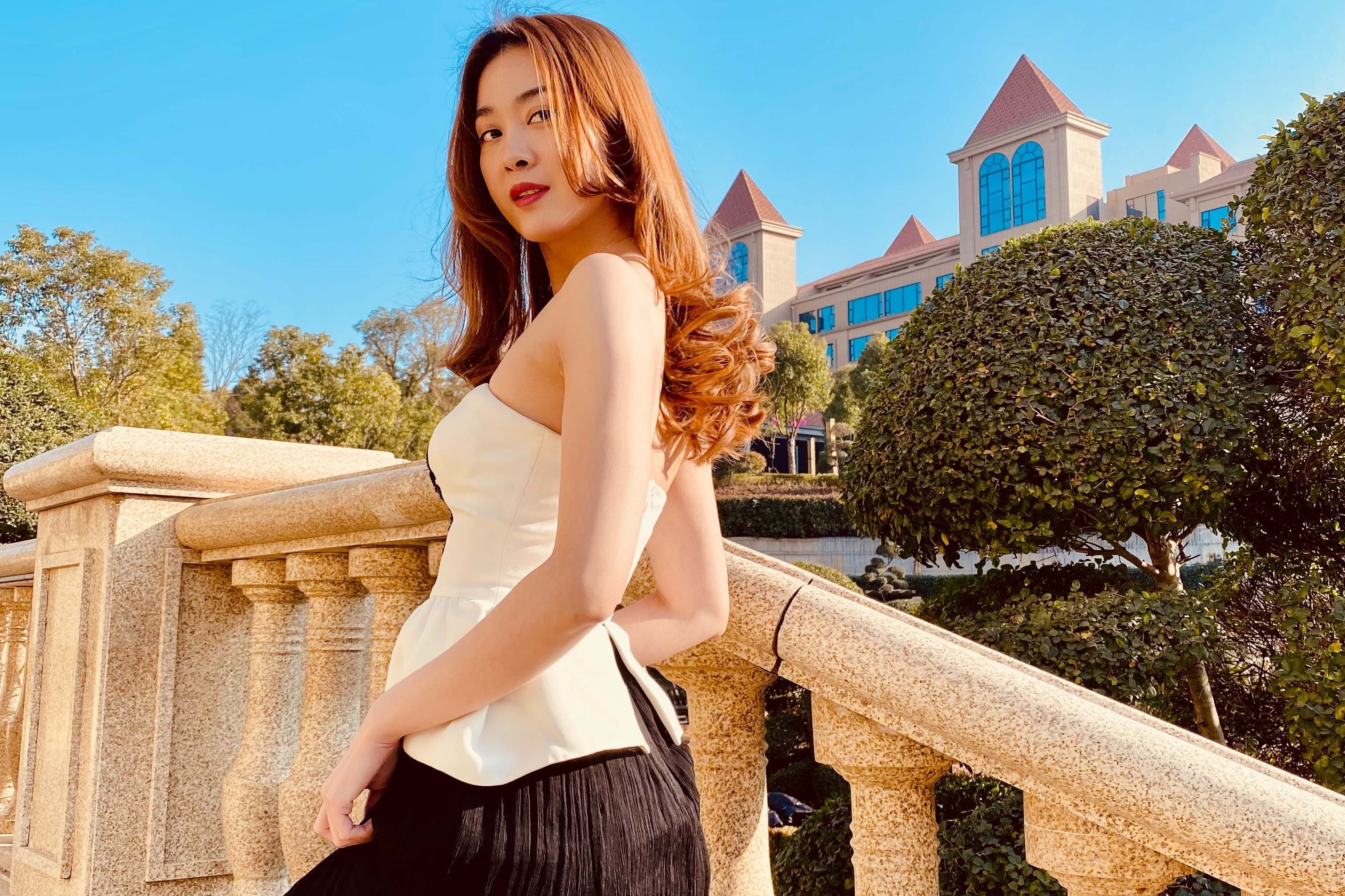  p data-id="gnwtyai2fx">黄晨霞,模特,湖北襄阳人,出生于1991年9月19