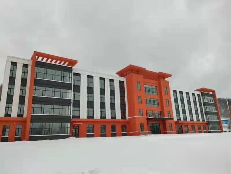 安图县第三中学