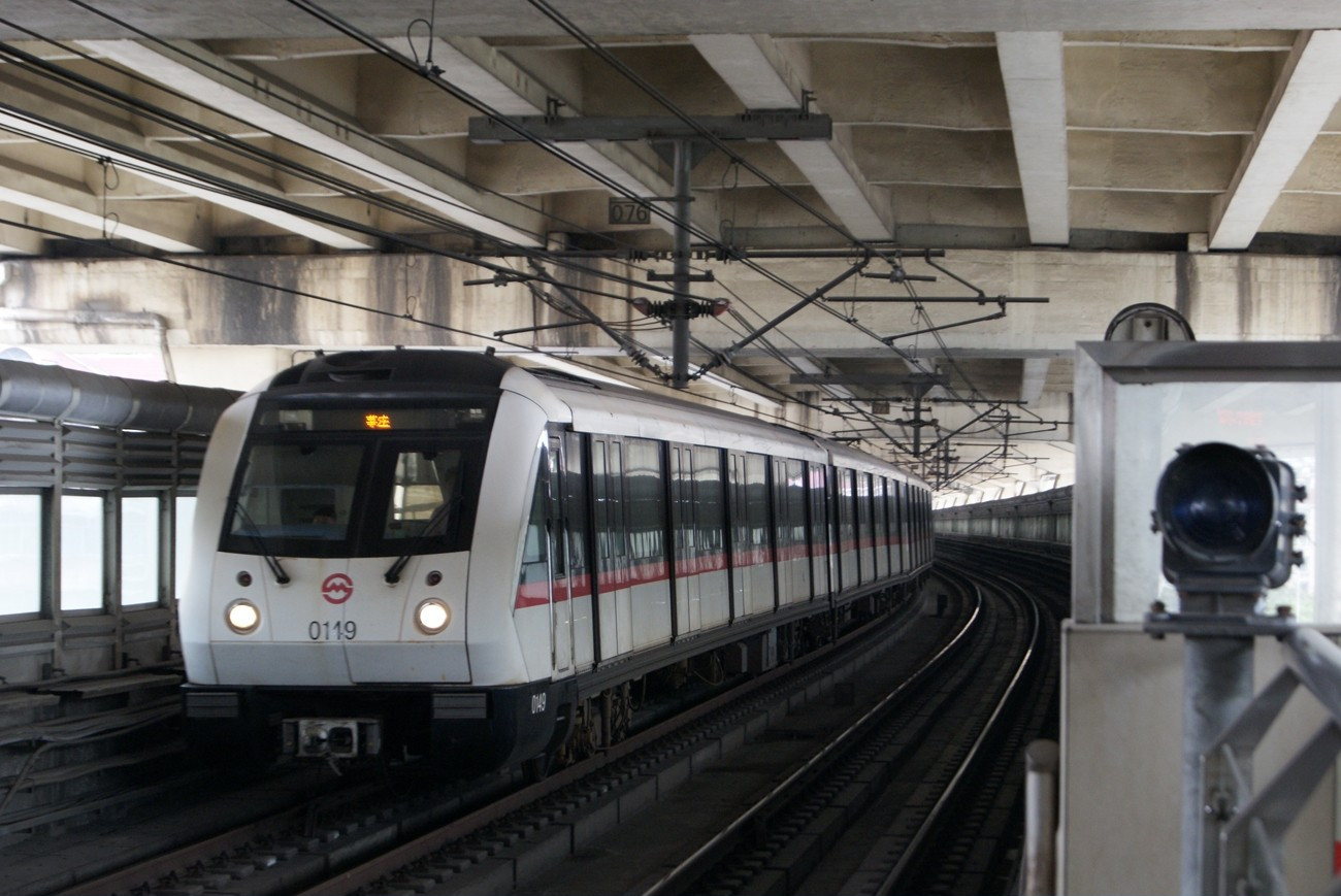 上海轨道交通ac06型电动列车