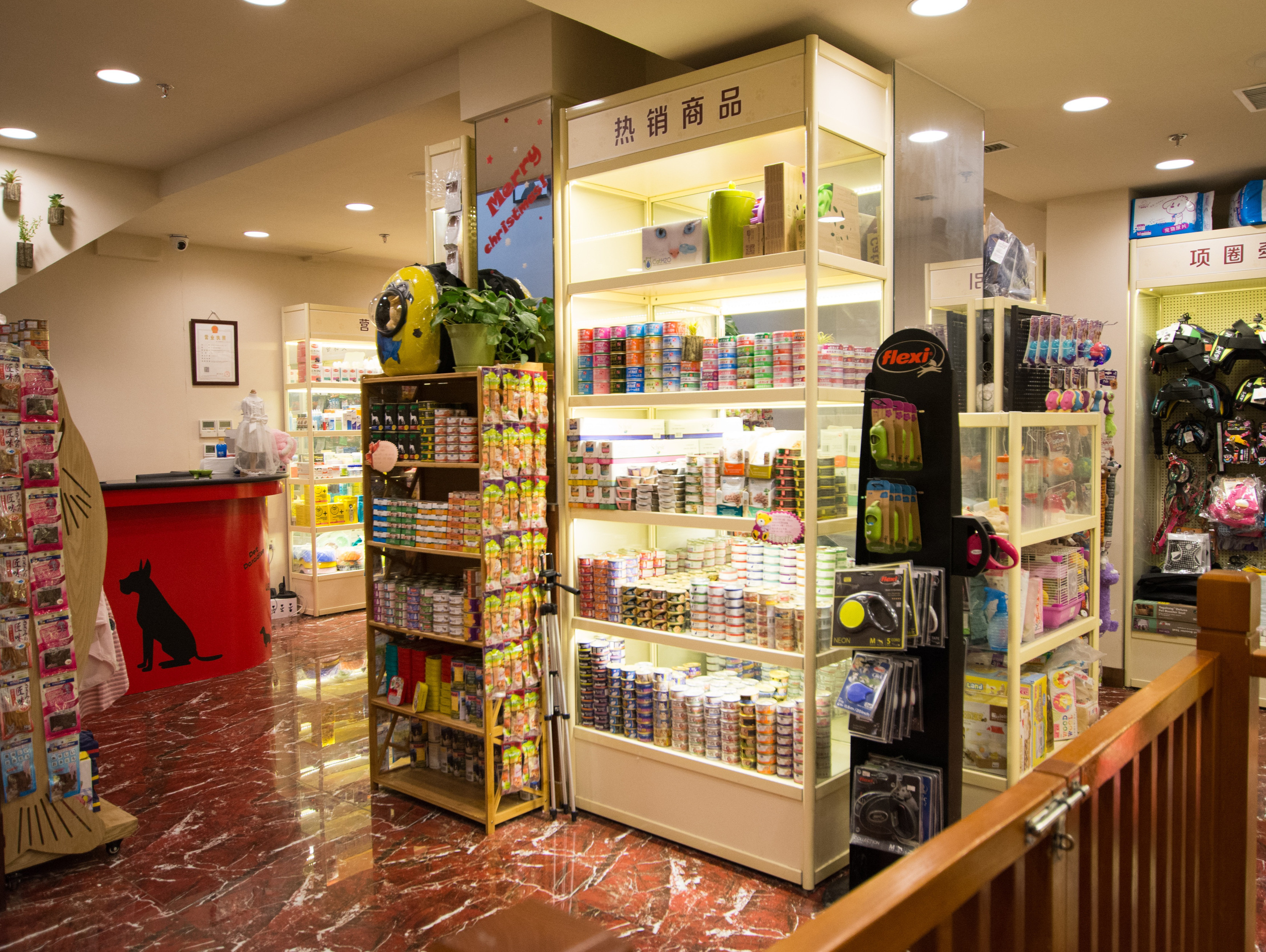 多卡布奇宠物生活馆