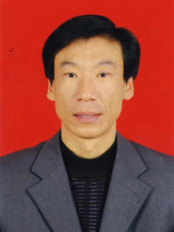  p>齐长龙,现任辽宁省葫芦岛市绥中县绥中镇镇长. /p>