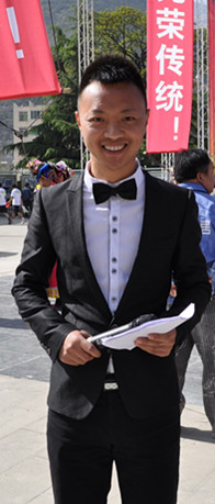  p>王牌,原名王维.1986年9月21日出生于四川省乐山市沐川县.