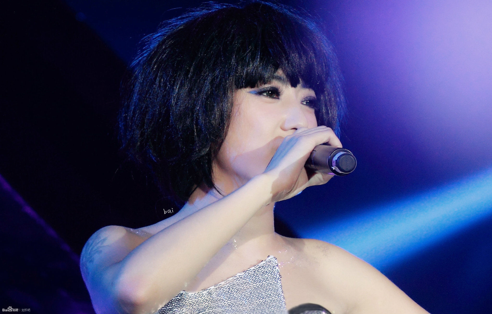 中国流行原创女歌手,演员,毕业于 a target="_blank" href="/item