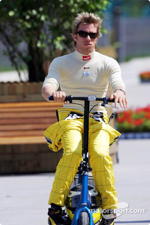  p data-id="gnyxx4l9bi">尼克·海德费尔德,德国人,绰号"疯狂尼克"