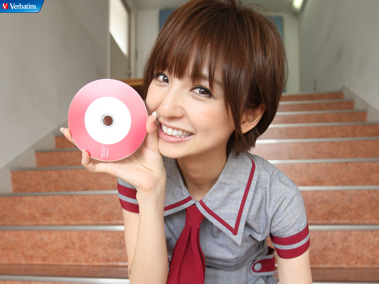  p>篠田麻里子,1986年3月11日出生于福冈县前原市.