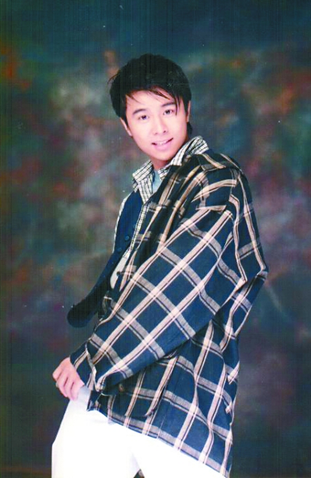  p>红豆,本名王立勇.