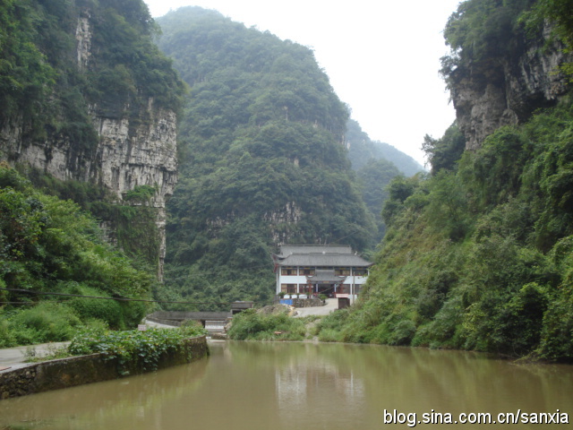  p>野浪谷风景区全长8.