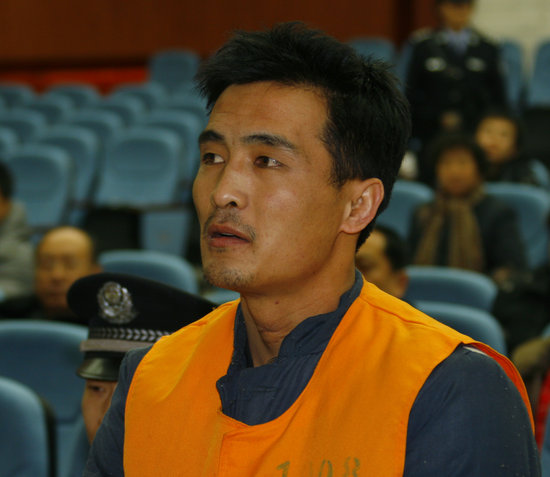  p>呼和浩特越狱事件,发生在2009年10月17日,呼和浩特第二监狱三监区