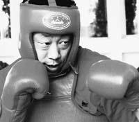  p data-id="gnfkijiepg">牛飞,武警总部政治部