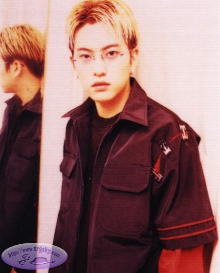  p>文诚熏(         ),男,韩国组合 a target="_blank" href="/item