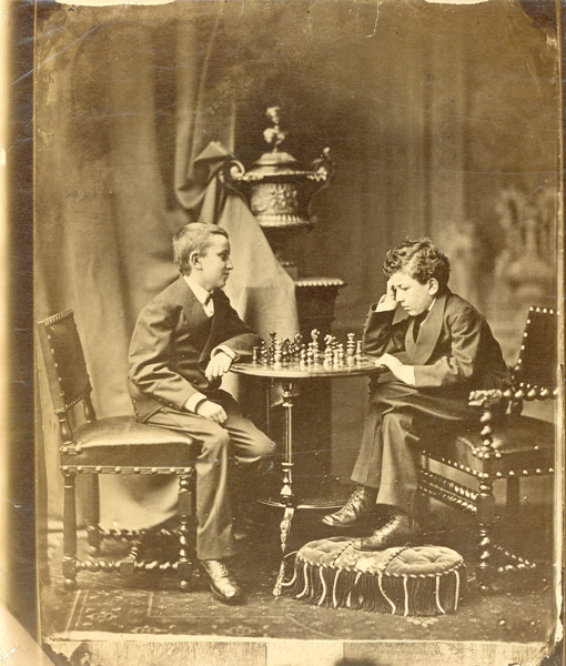  p>卢米埃尔兄弟,哥哥是 a target="_blank" href="/item/奥古斯塔