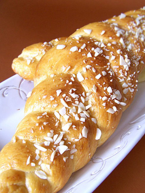 鲜奶油杏仁面包