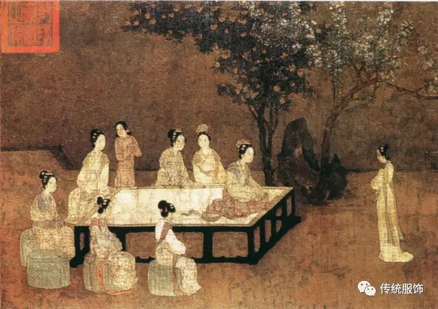 那些美美的仕女图服饰，为何却不是古人的真实衣着呢？_百科TA说