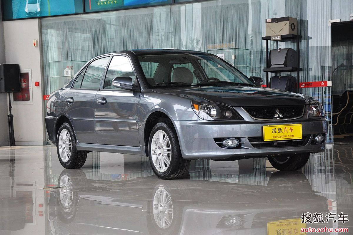  p>三菱蓝瑟是东南汽车推出的三菱车标轿车,属国产车,市场定位在 a