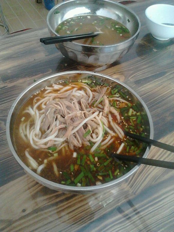 大理巍州耙肉饵丝