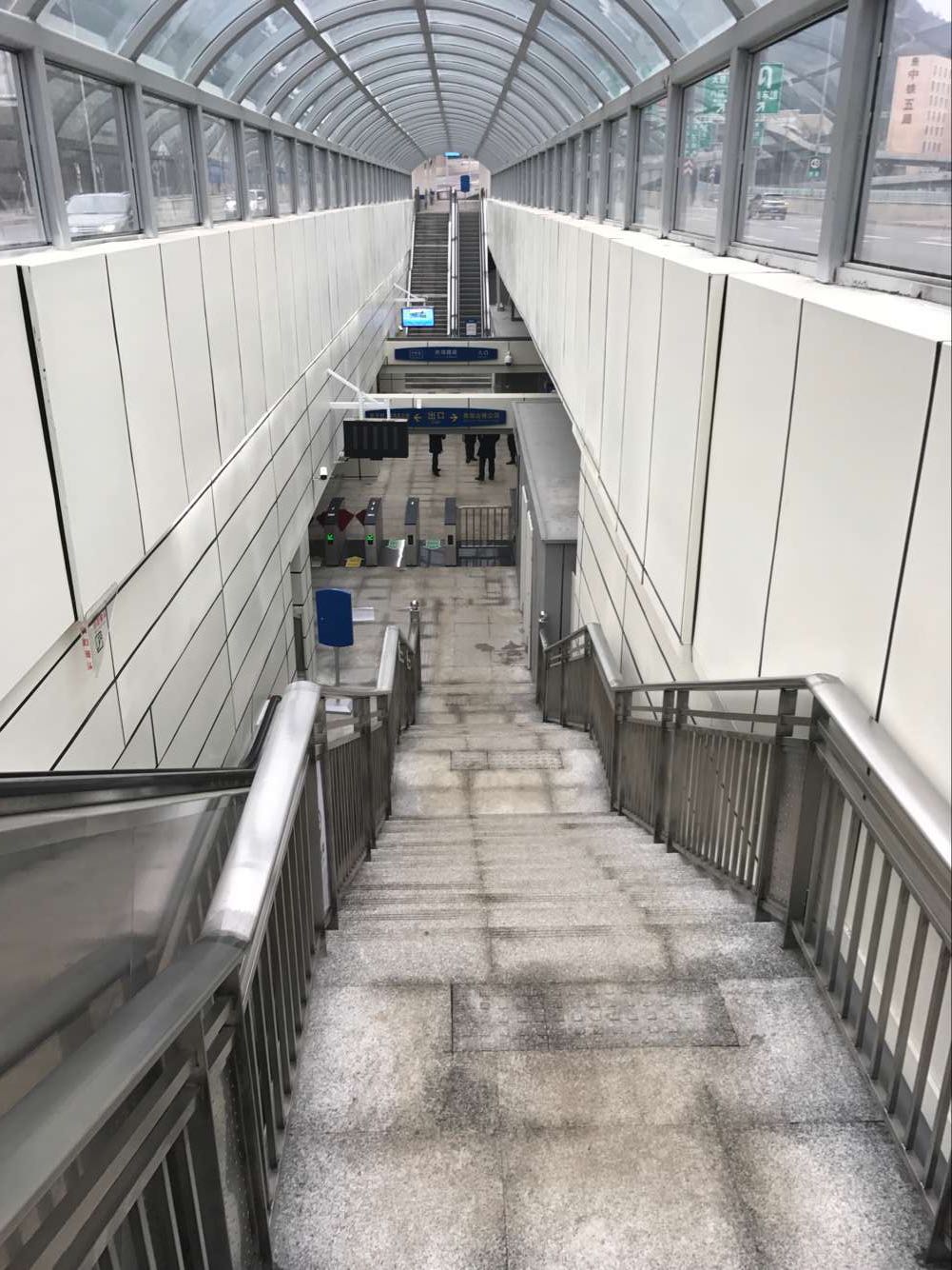  p>贵阳brt,全称贵阳市快速公交系统,简称贵阳快速公交,属于贵阳市