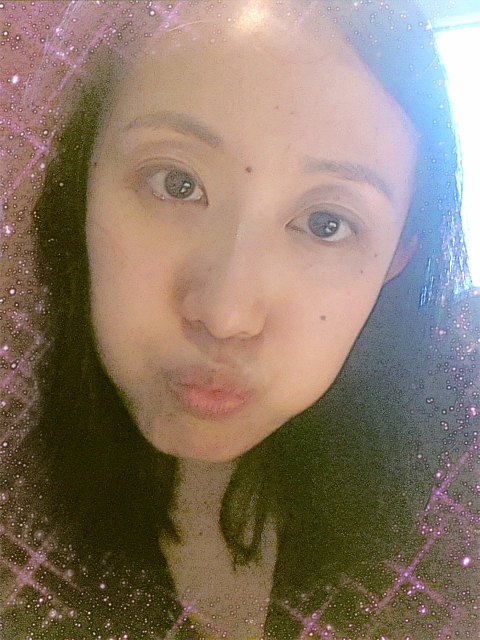 张艾,女性配音演员,重庆人,毕业于<a target