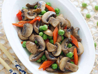口蘑炒豌豆