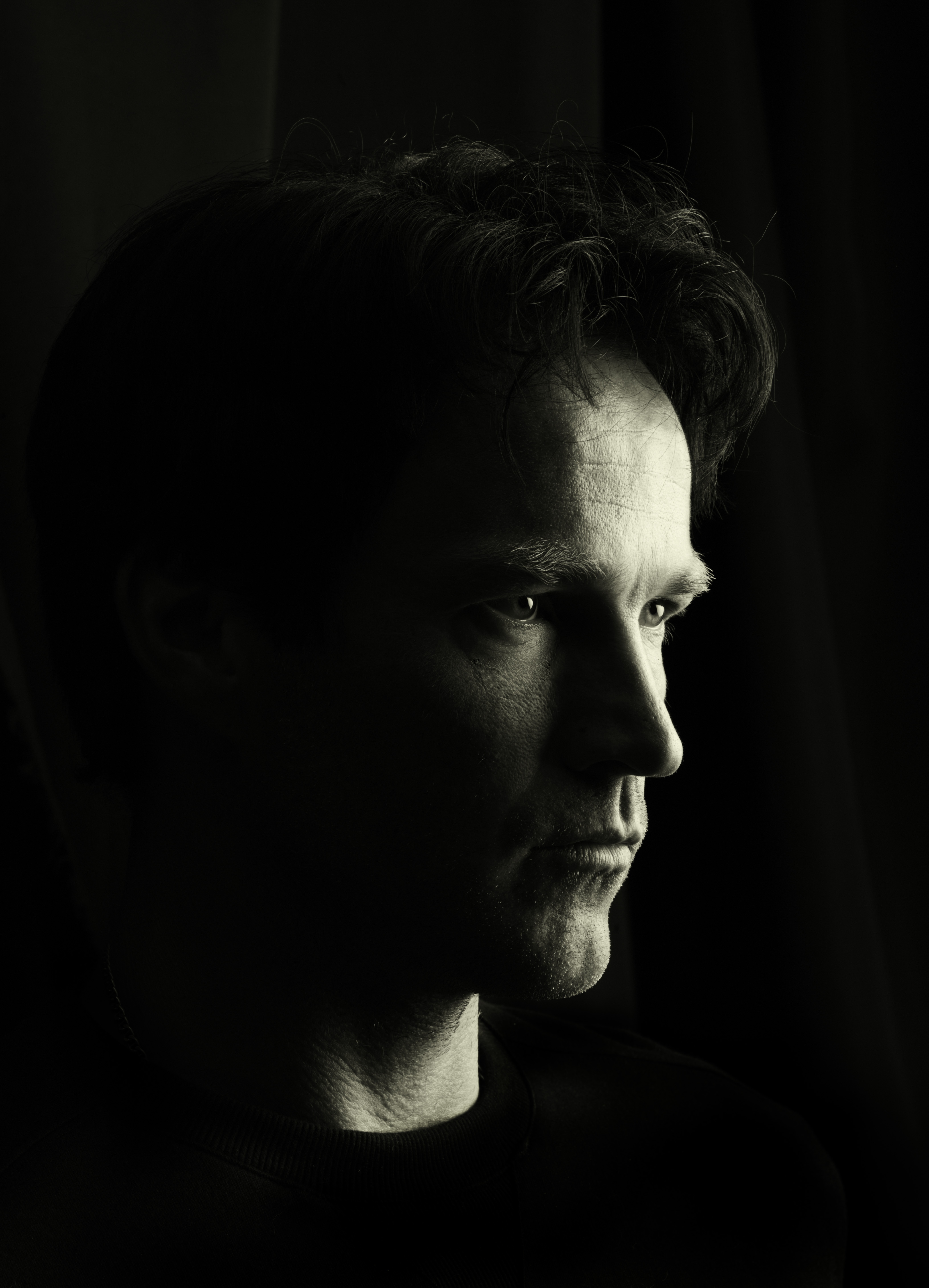  p>史蒂芬·莫耶(stephen moyer),1969年10月11日出生于英国 a target