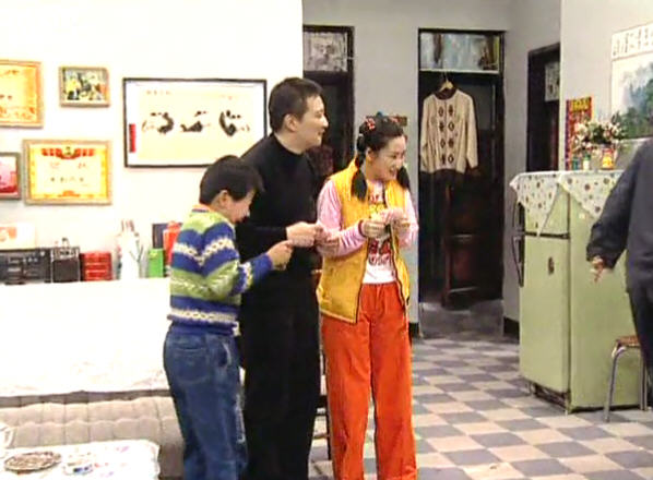 大型电视情景喜剧东北一家人20片装(vcd)