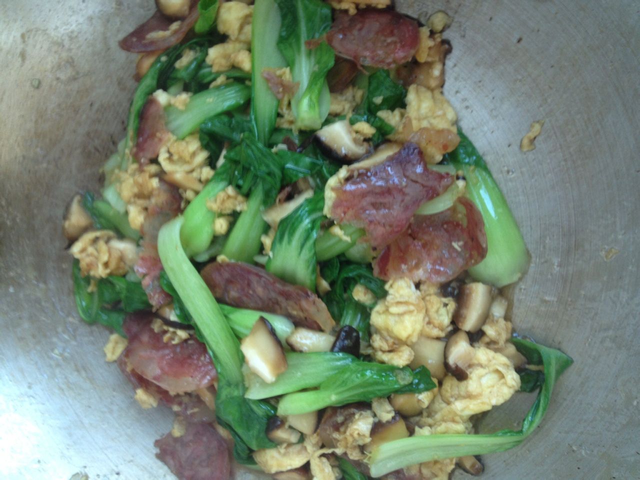 香菇油菜腊肠炒面