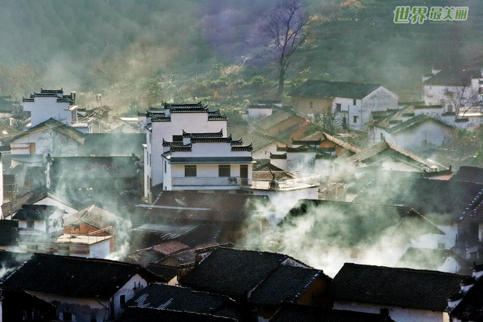  p data-id="gnzla965sc">仙人下棋位于黄山始信峰右侧,像是几个身着