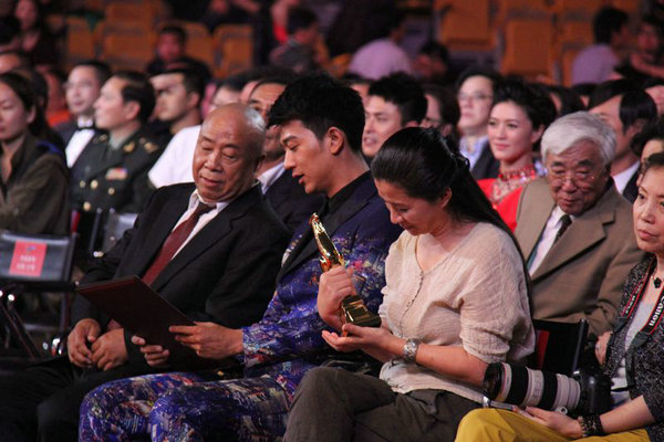  p>迟蓬,出生于山东省烟台市蓬莱区,中国内地女演员,毕业于 a target=