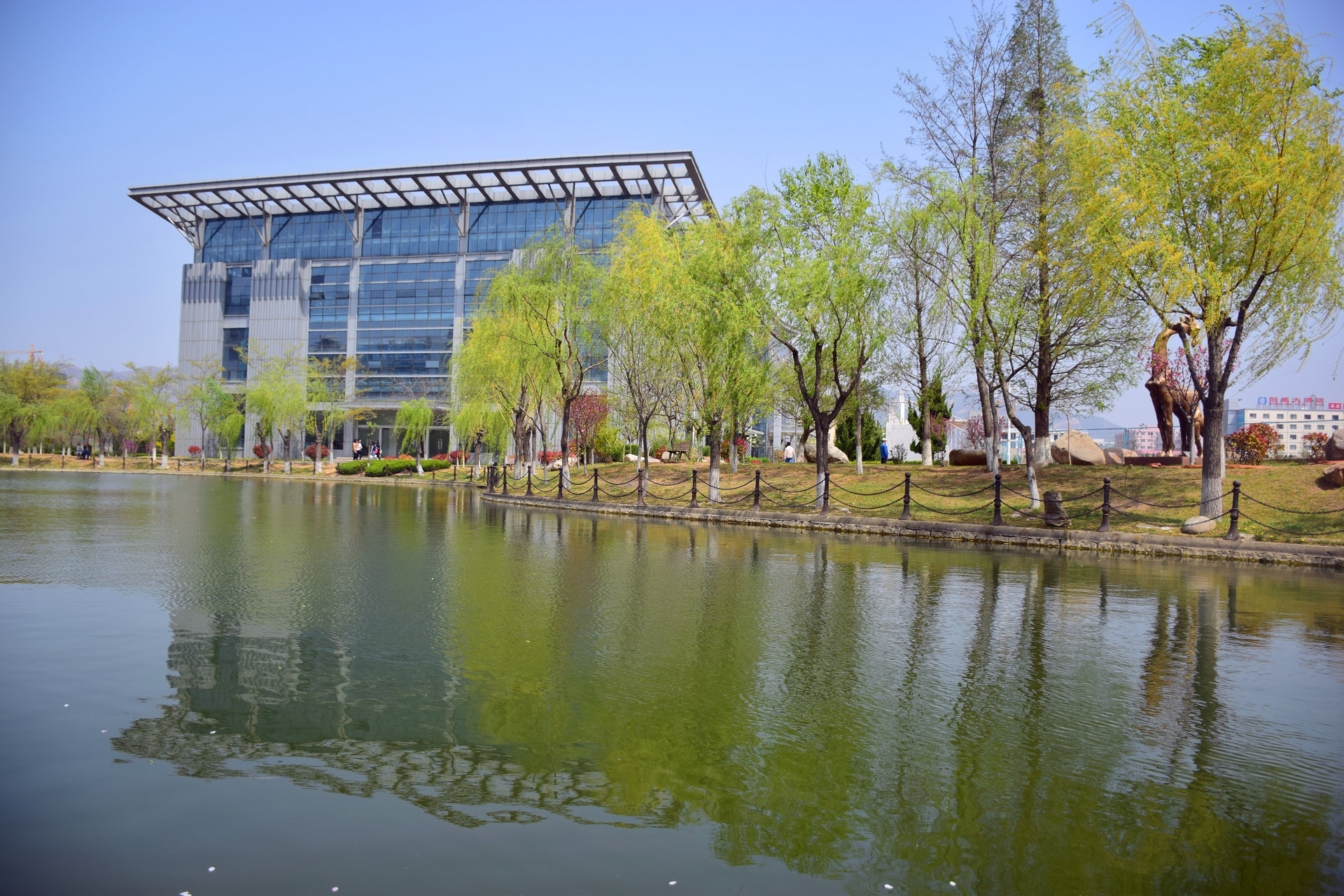  p>青岛酒店管理职业技术学院(qingdao vocational and technical