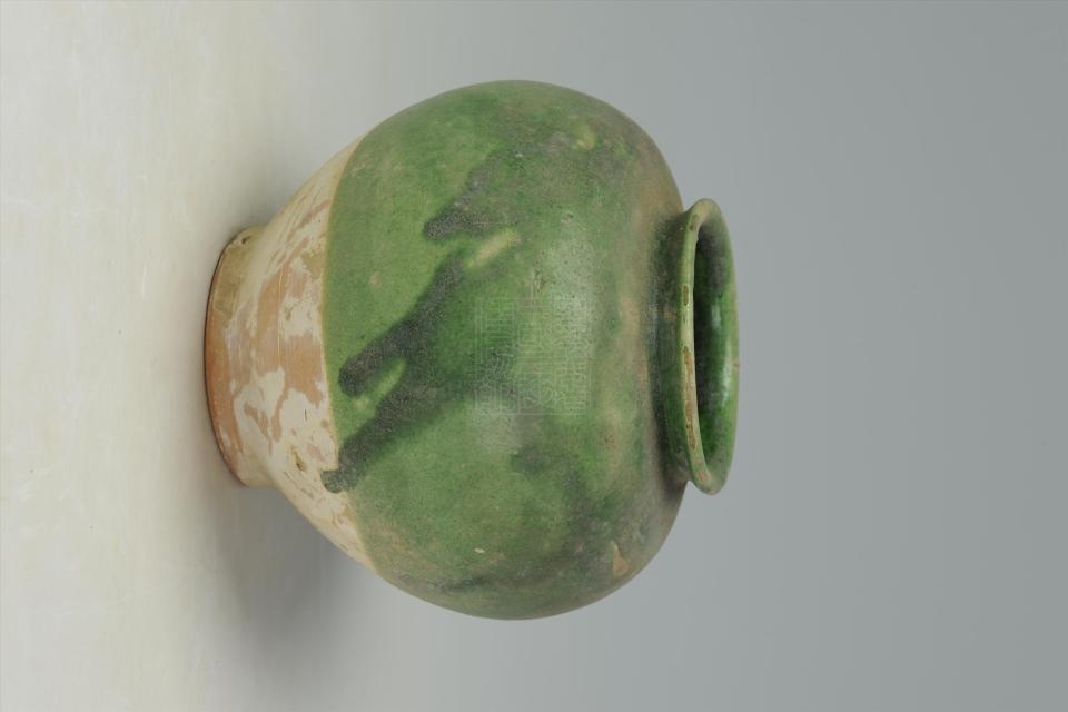 唐绿釉陶罐