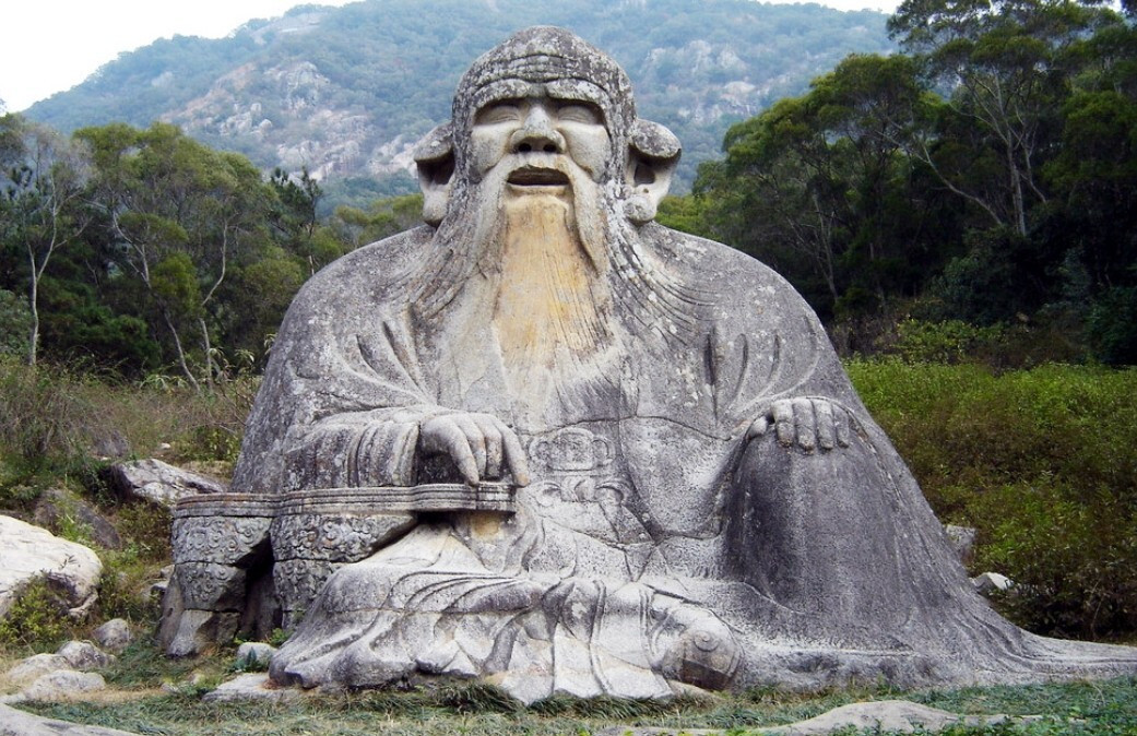 老君岩造像正面像