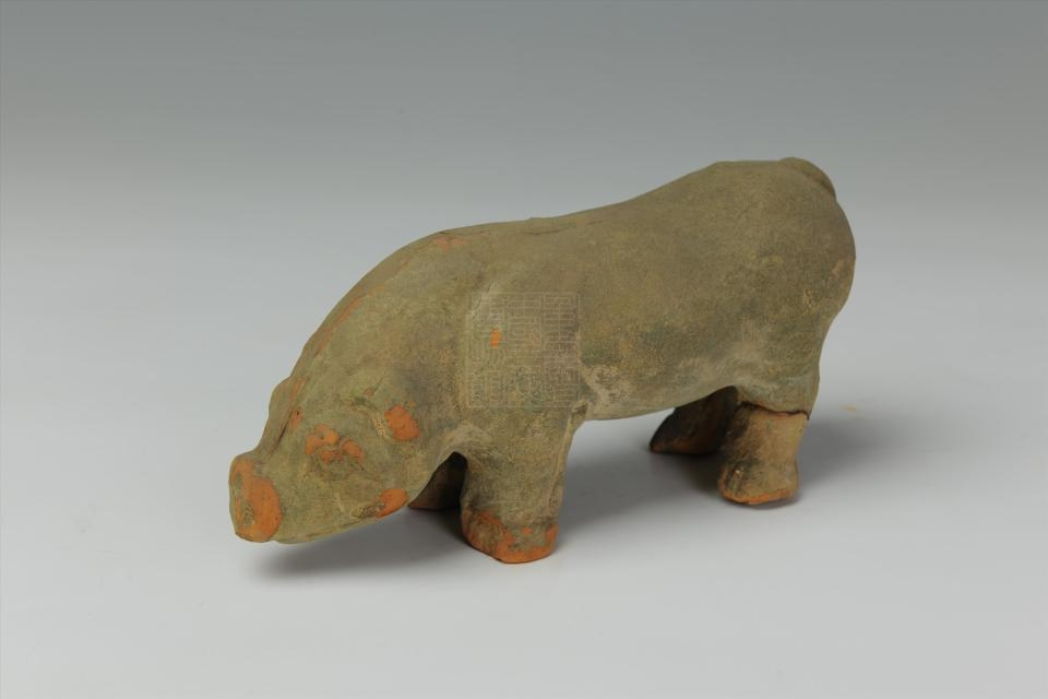 东汉釉陶猪