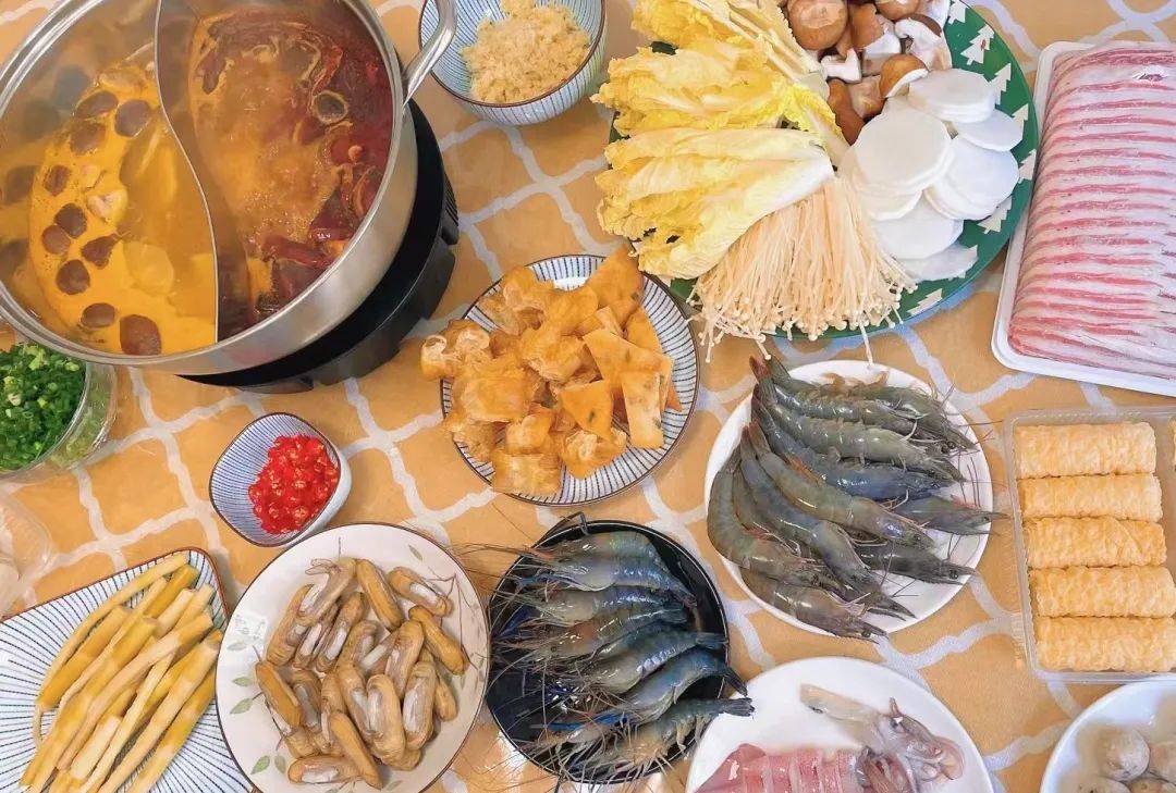 捞王二闯IPO,谁是